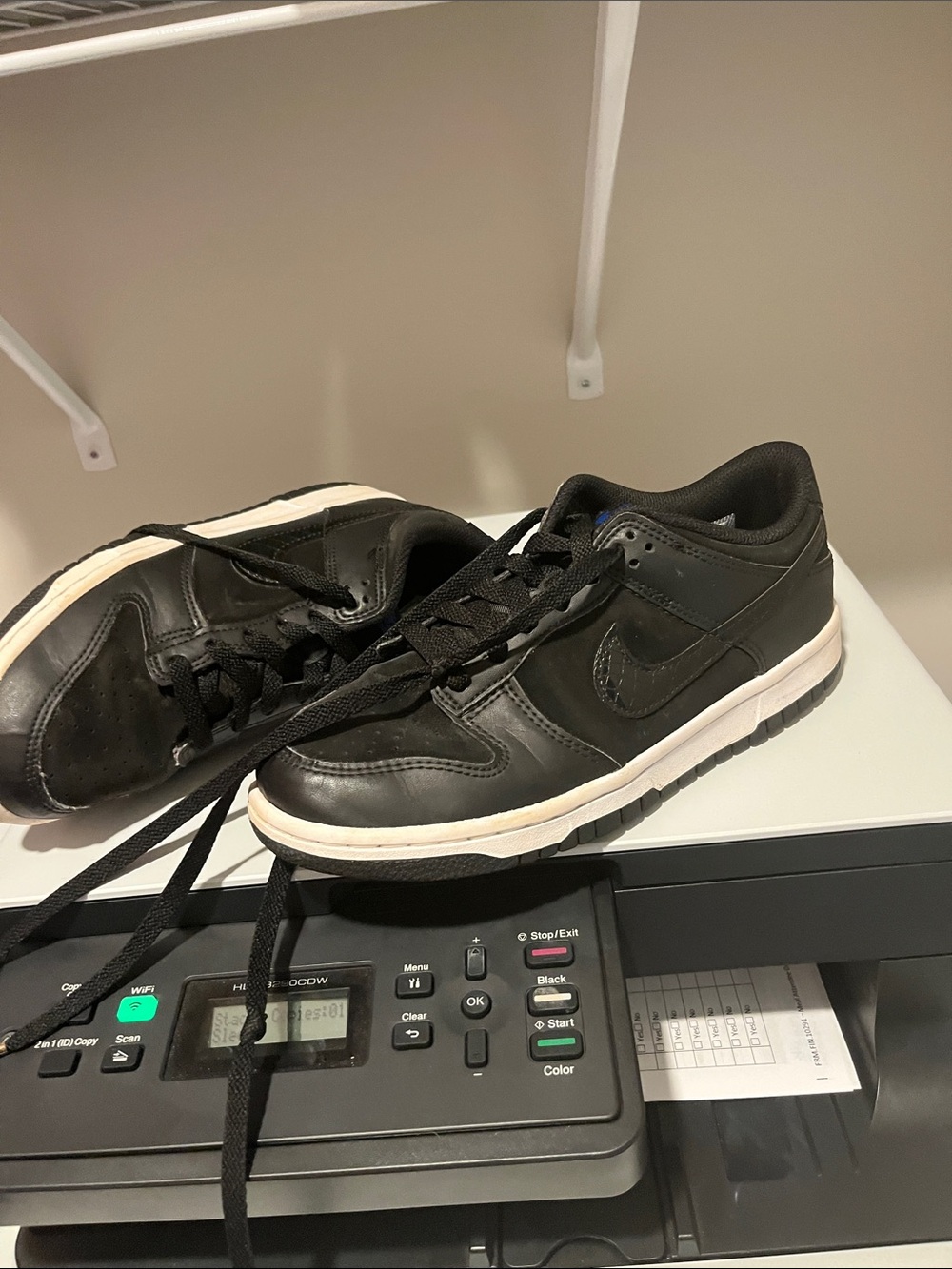 Nike Black and White Men's Low-Top Sneakers